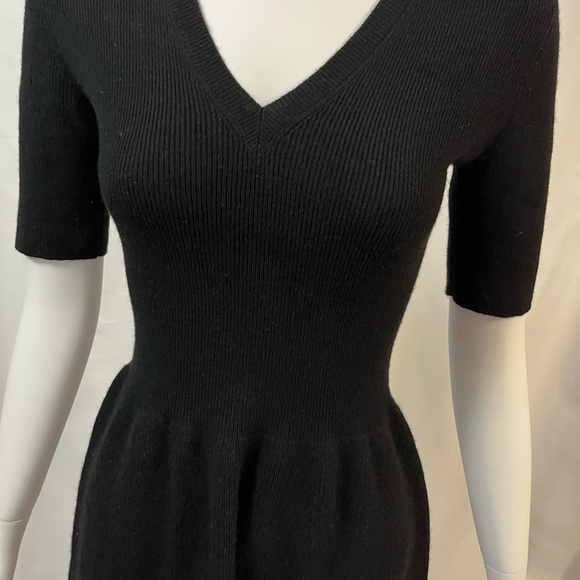 Theory Cashmere Dress Black - Picture 2 of 11